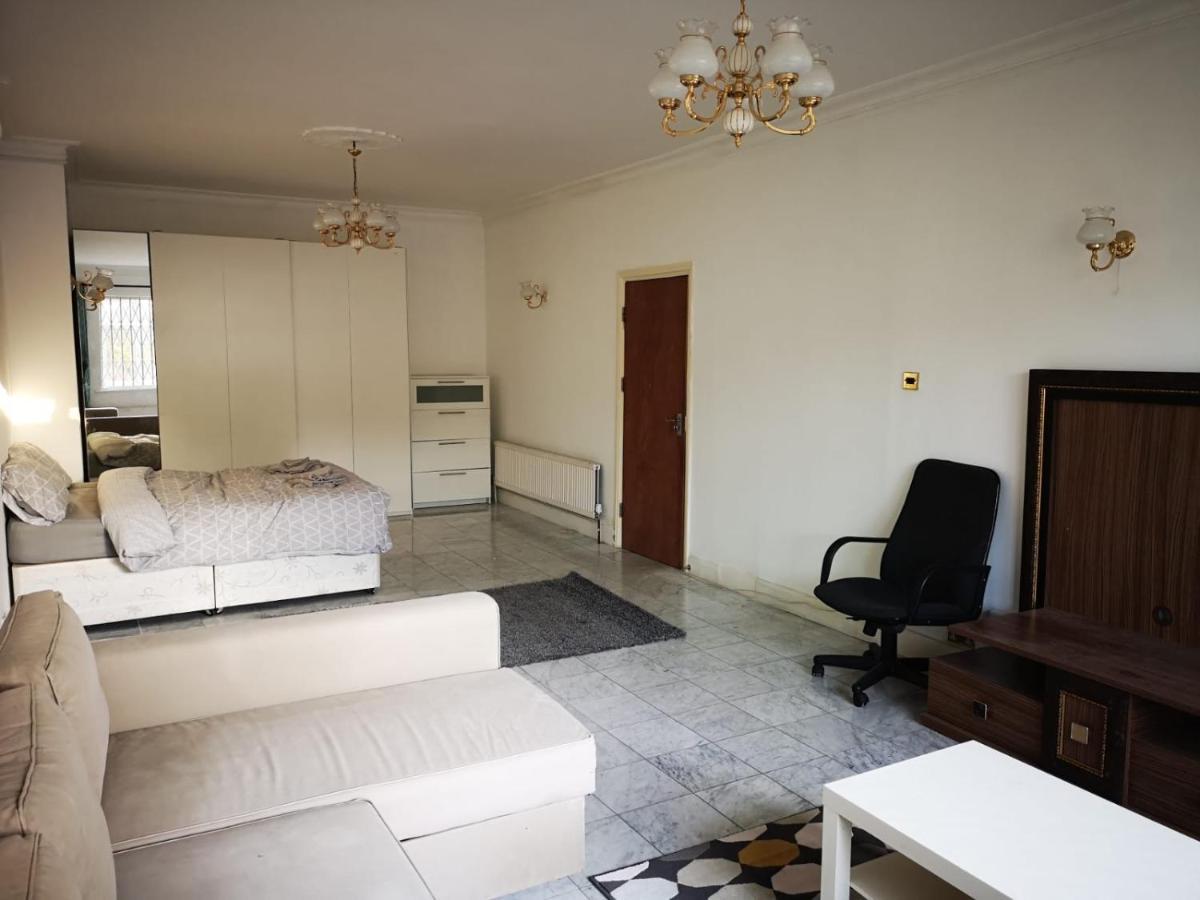 Homestay Large Spacious In Zone 2 *