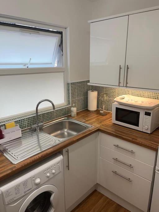 2 Bed Flat In Canning Town * Londres