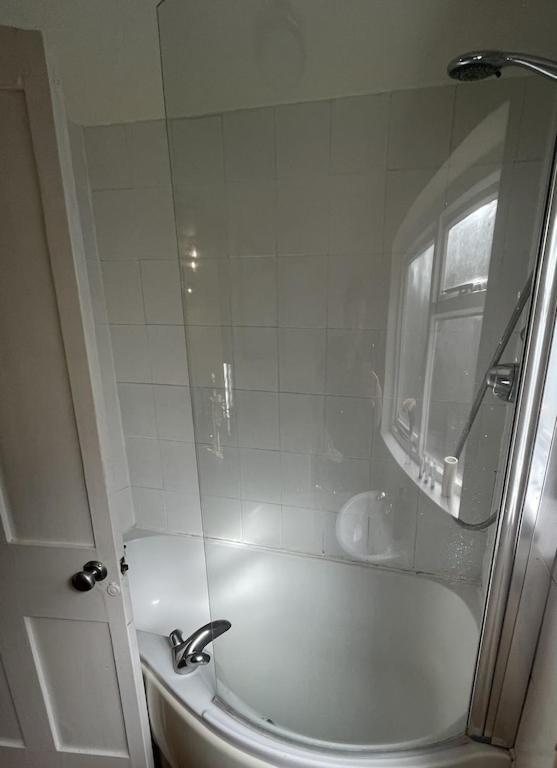 Apartment Beautiful Ground Floor Garden Flat *