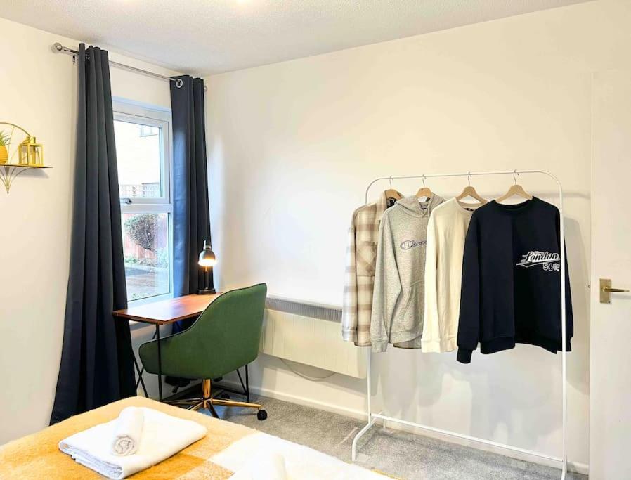 Free Parking - Business Or Relocation - Weekly Or Monthly - 4 Guests By Hofin Stays Short Lets & Serviced Appartement Londres