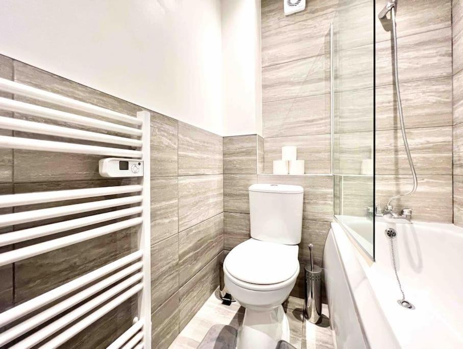 Free Parking - Business Or Relocation - Weekly Or Monthly - 4 Guests By Hofin Stays Short Lets & Serviced Londres