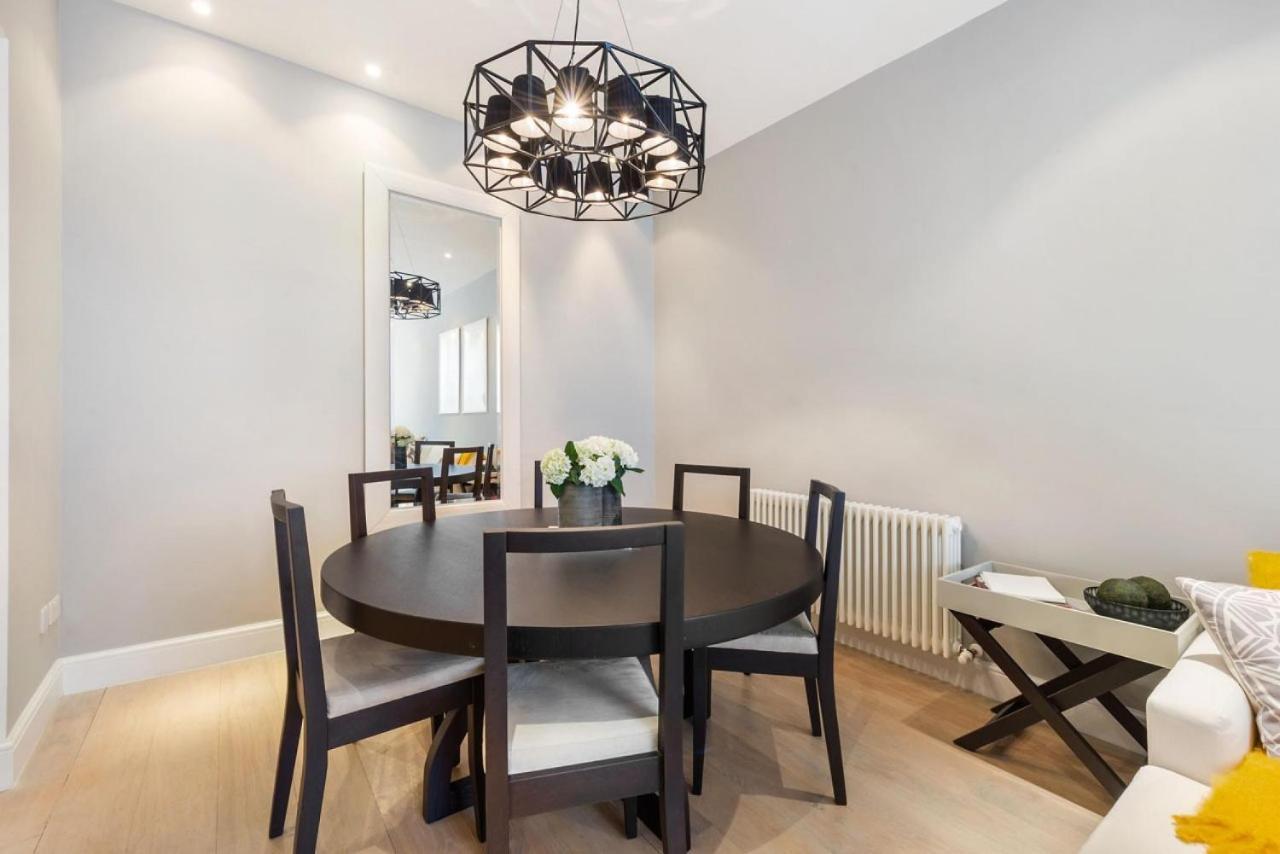 Prime Knightsbridge Mews - 4 Bed House * Londres