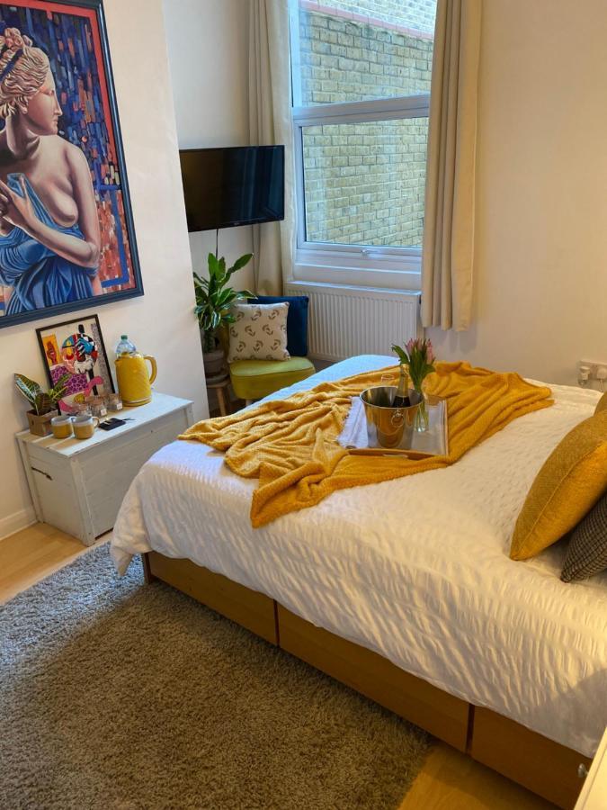 Guest Bedroom With King Size Bed In Brixton Homestay