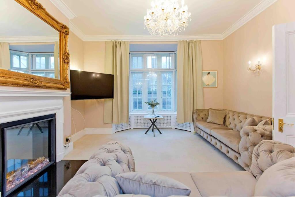 Holiday home Beautiful Iconic 4 Bedroom House By Regents Park *