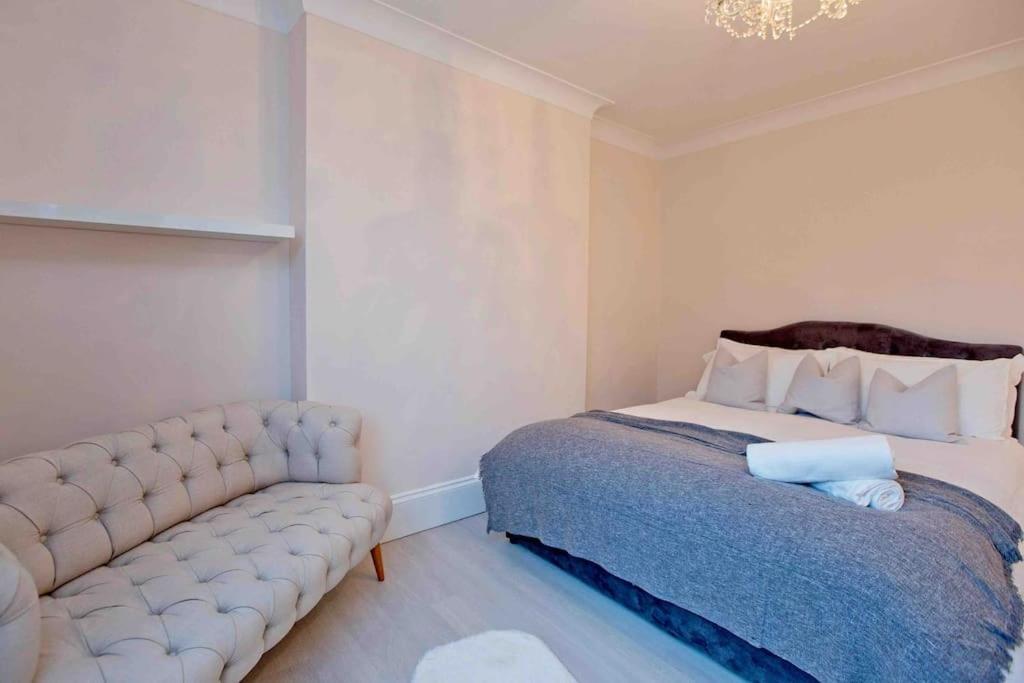 Beautiful Iconic 4 Bedroom House By Regents Park