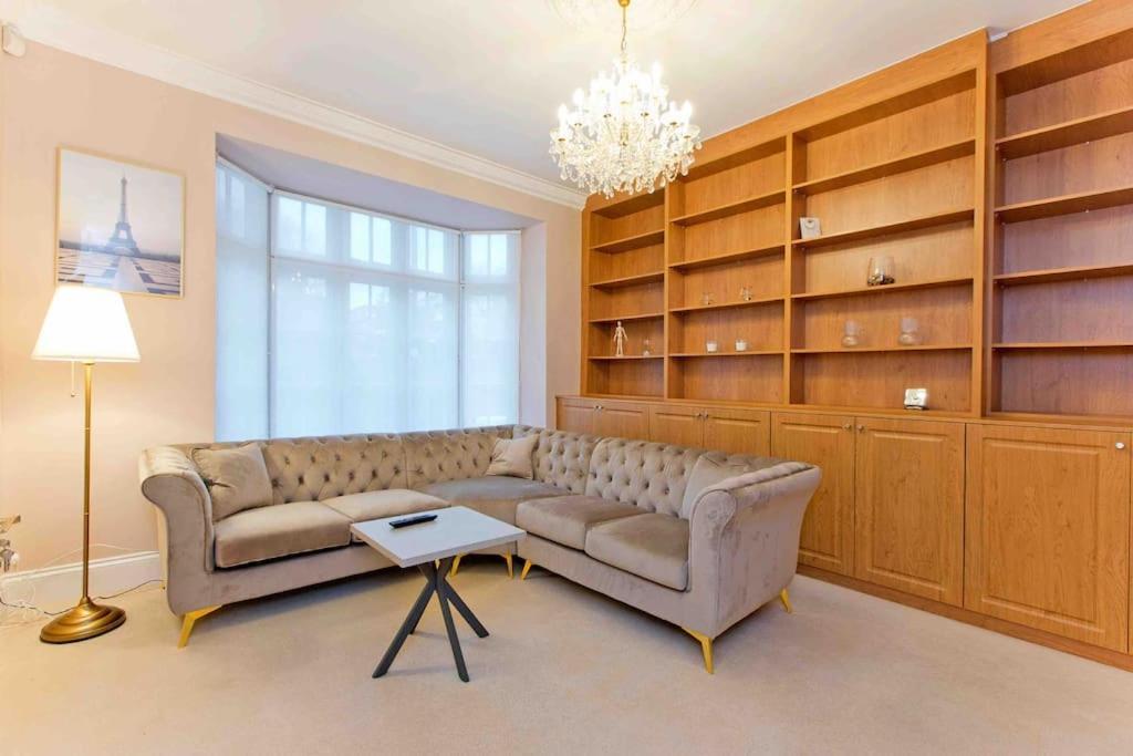 Holiday home Beautiful Iconic 4 Bedroom House By Regents Park