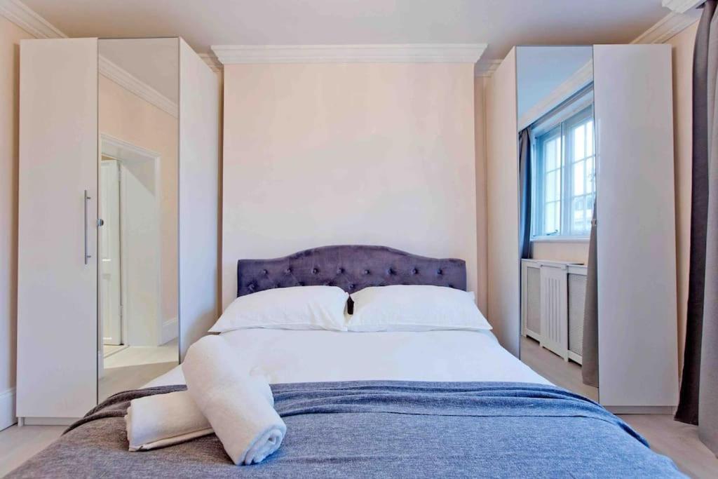 Beautiful Iconic 4 Bedroom House By Regents Park *