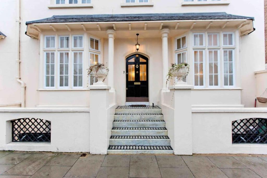 Holiday home Beautiful Iconic 4 Bedroom House By Regents Park *