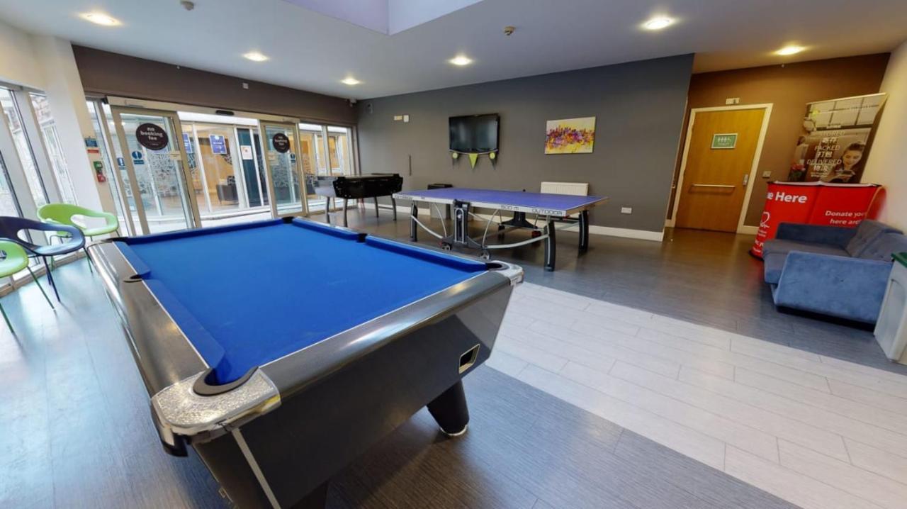 For Students Only Contemporary At Iq Hoxton In Apartamento