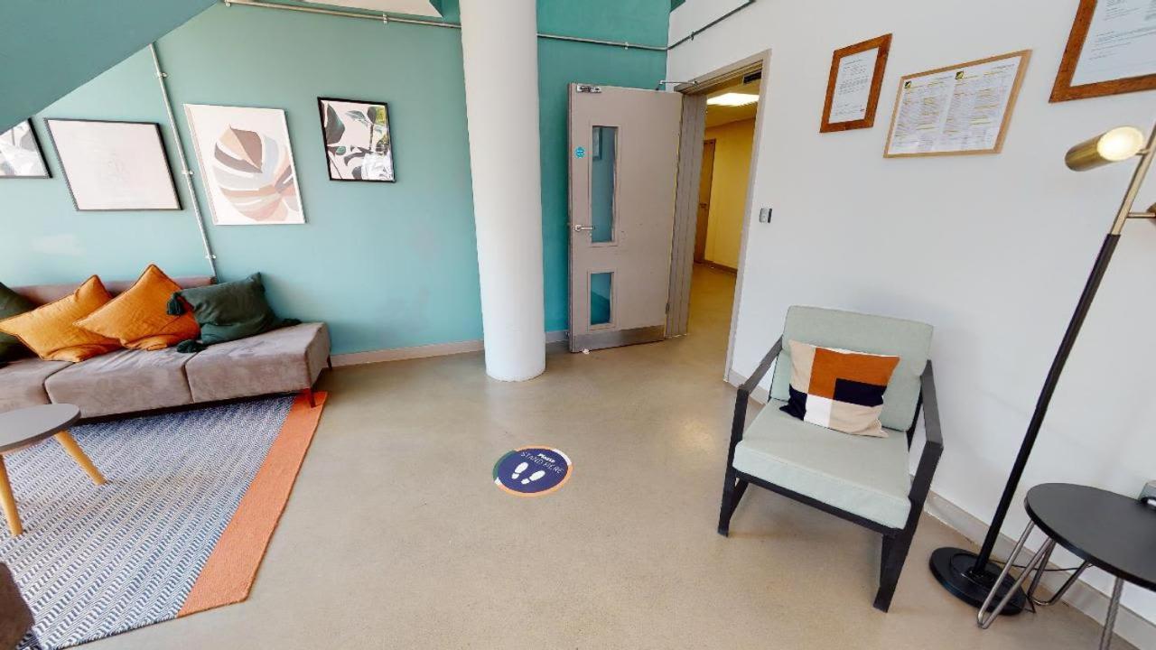 For Students Only Private Bedrooms With Shared Kitchen And At Iq Haywood House In London