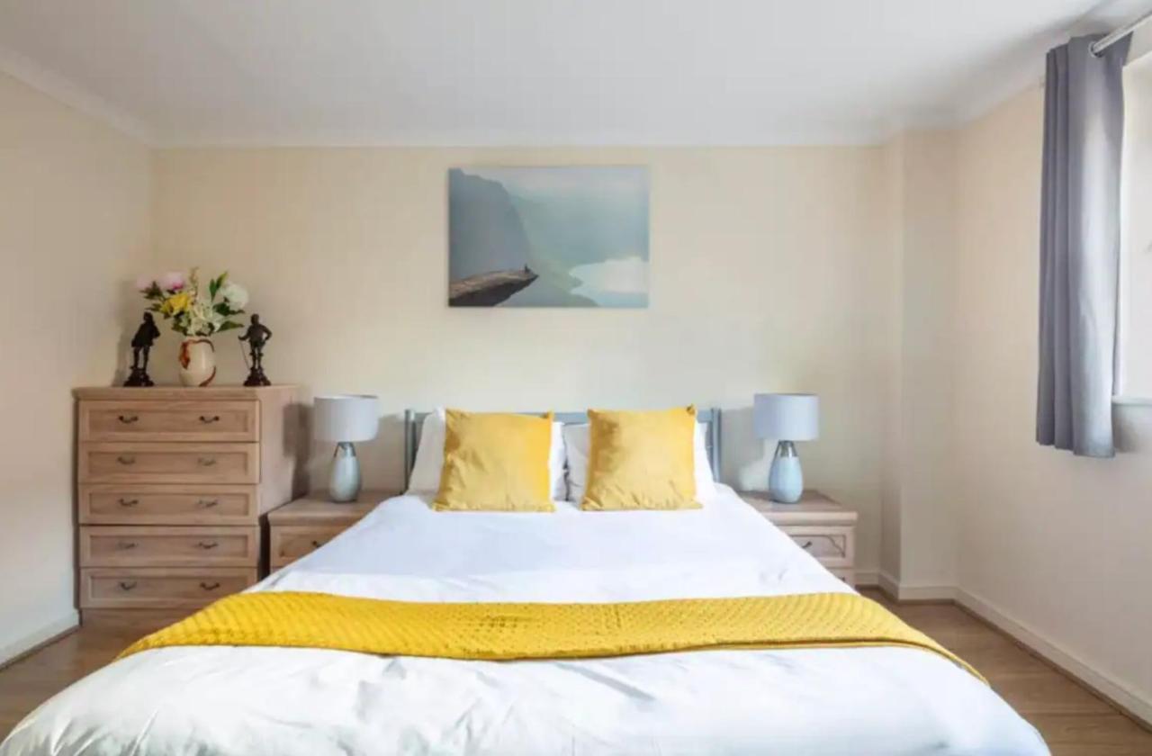 Apartamento 1 Bedroom Flat With Free Parking Londres