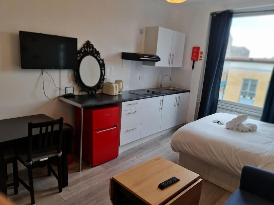 Chic & Modern In Caledonian Rd Appartement
