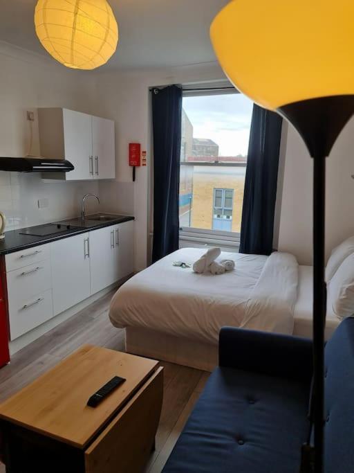 Chic & Modern In Caledonian Rd Apartamento *