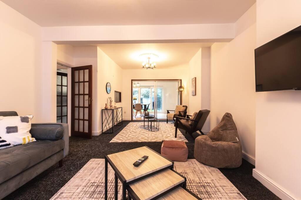 Morganite - 3 Bedroom House Londres