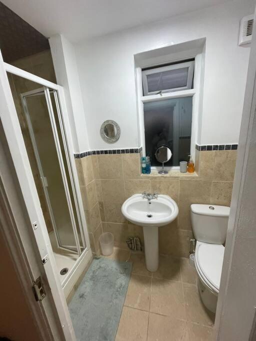 Apartamento 3 Double Bedroomed Flat, Acton. London, Uk