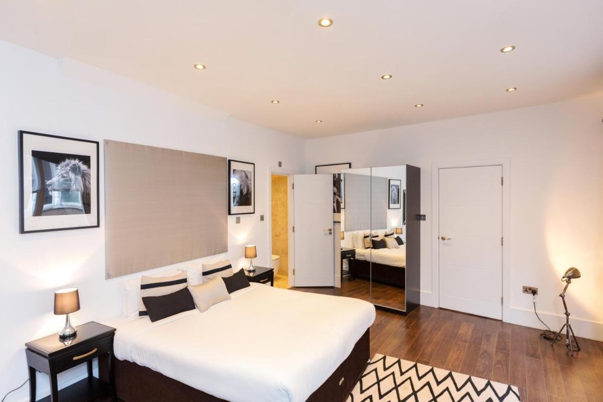 Clockwork Flats Apartamento *