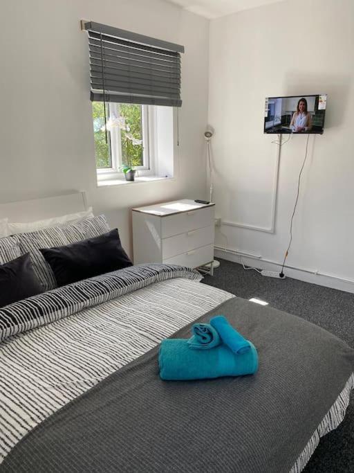 Lovely 2 Bedroom Flat In Greater * Londres