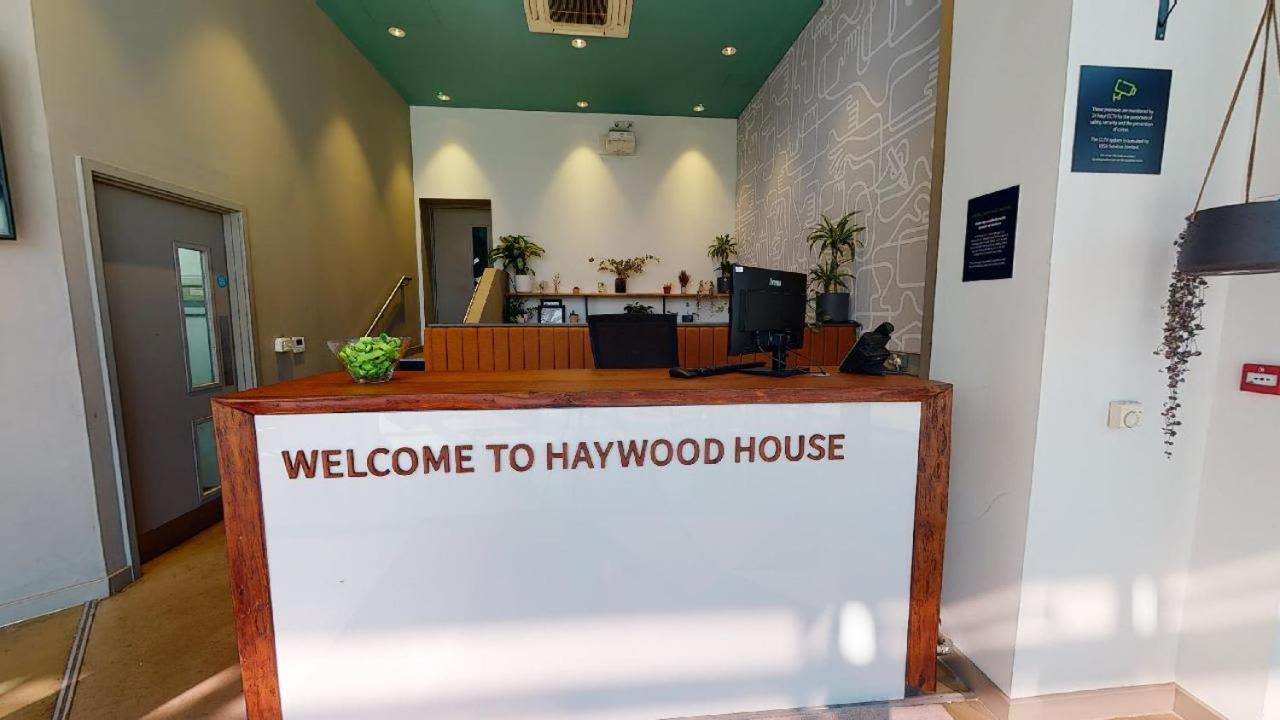 For Students Only Private Bedrooms With Shared Kitchen And At Iq Haywood House In *