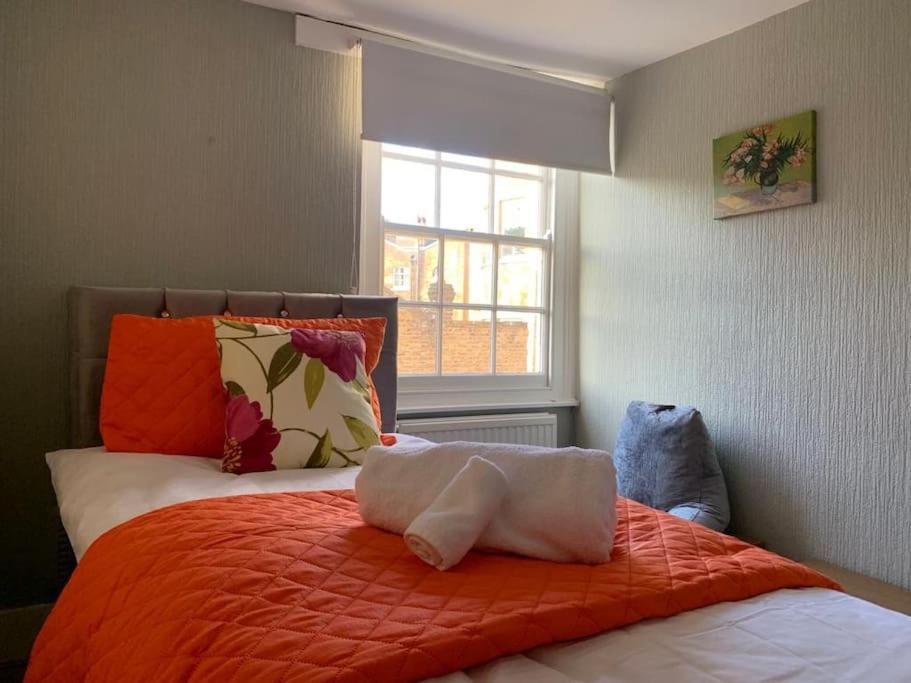 A Stunning 3 Bedroom House Casa de Férias Londres
