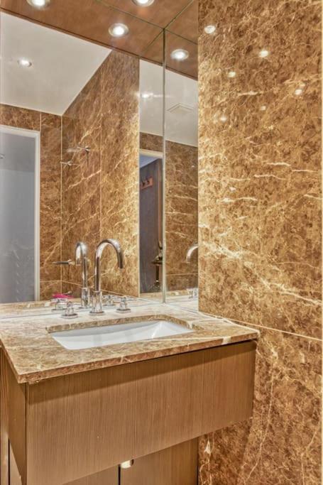 Apartment Modern Chic Studio Chelsea