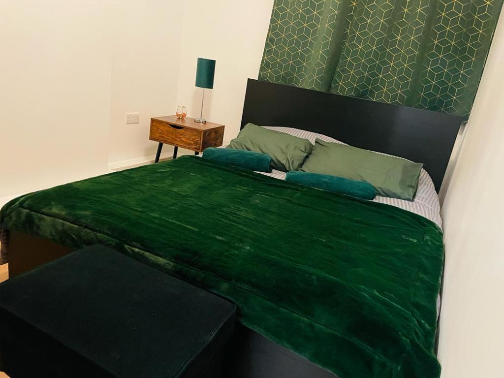 Luxury With Private Jacuzzi Hot Tub & Sauna Apartamento Londres