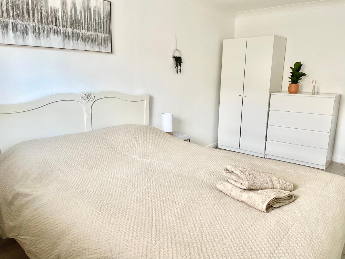 Verwood Entire With Free Gated Parking On The Island Appartement *
