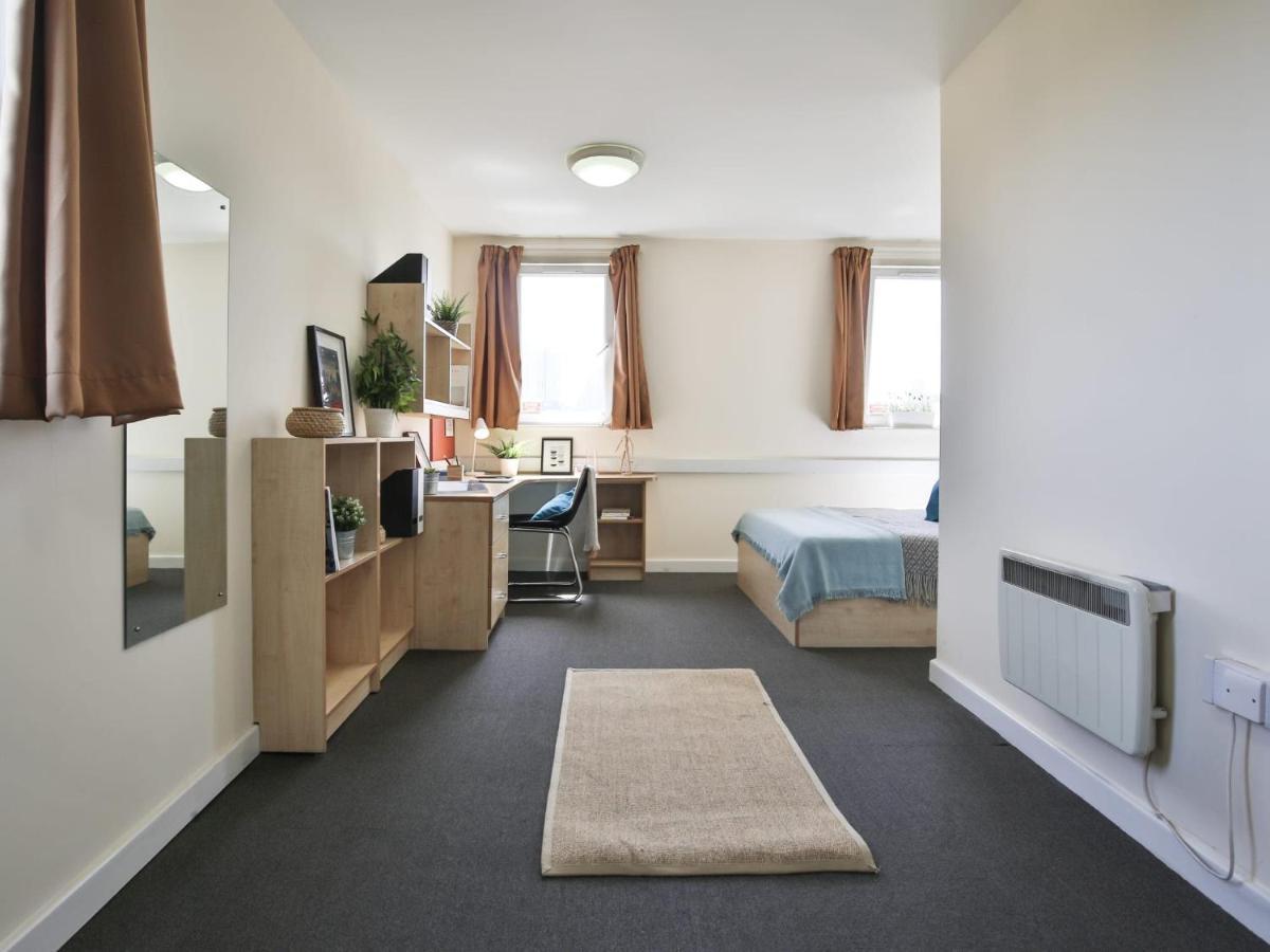 For Students Only Ensuite Bedrooms At Will Wyatt In London Londres