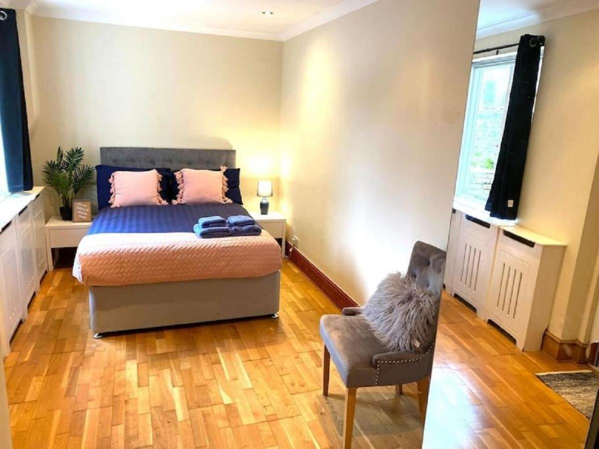 Lovely 1-bedroom Garden Flat In Acton London