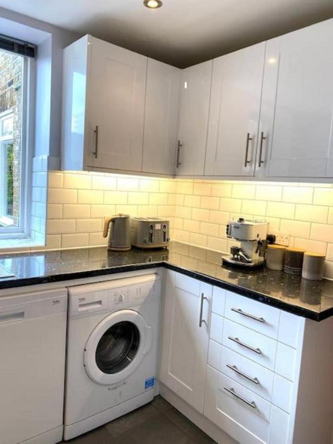 Lovely 1-bedroom Garden Flat In Acton * Londres