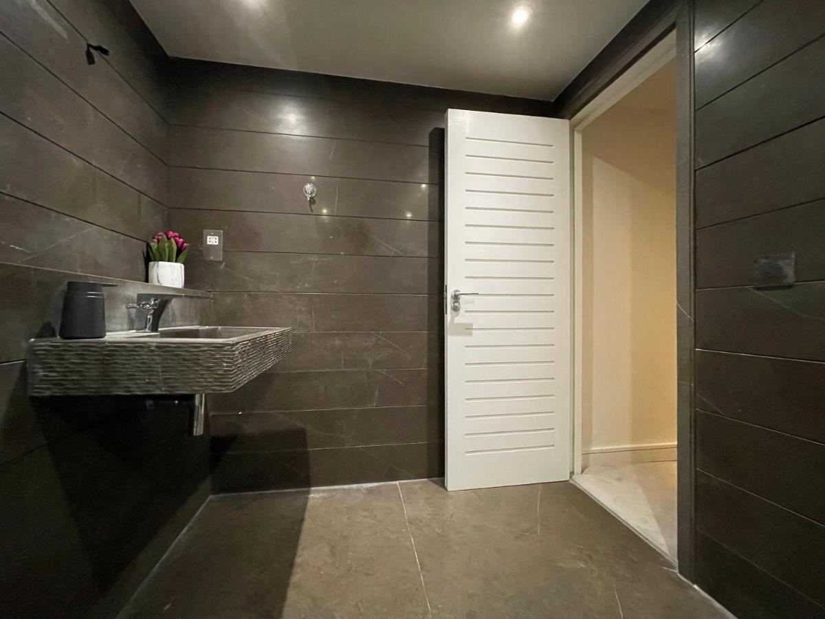Сasa de vacaciones Spacious 4br, 2ba *