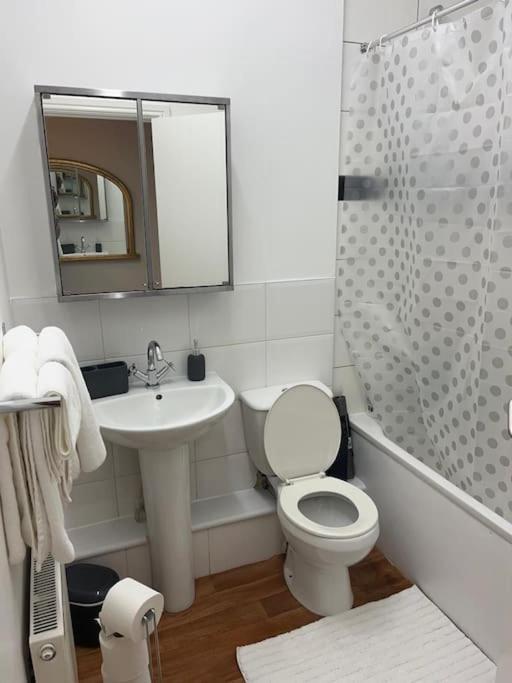 2 Bed Flat In Canning Town Londres