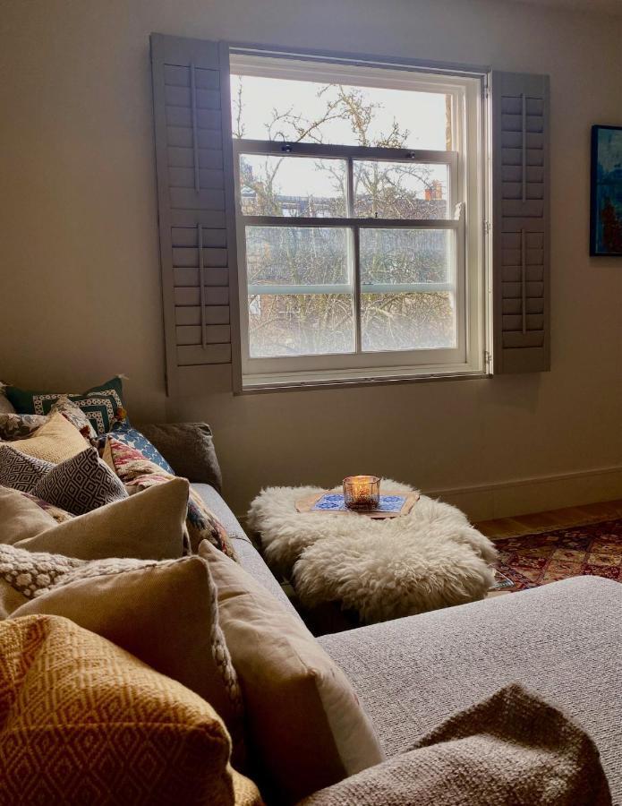 Apartamento New Build Modern 1 Bedroom Londres