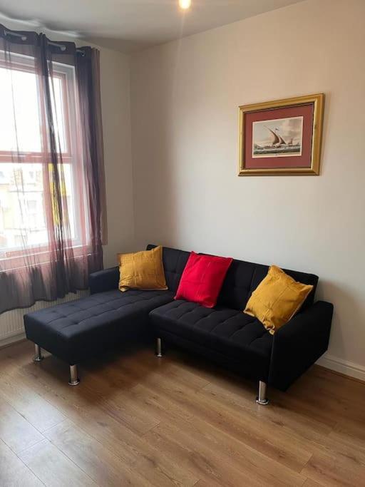 2 Bed Flat In Canning Town Apartamento *