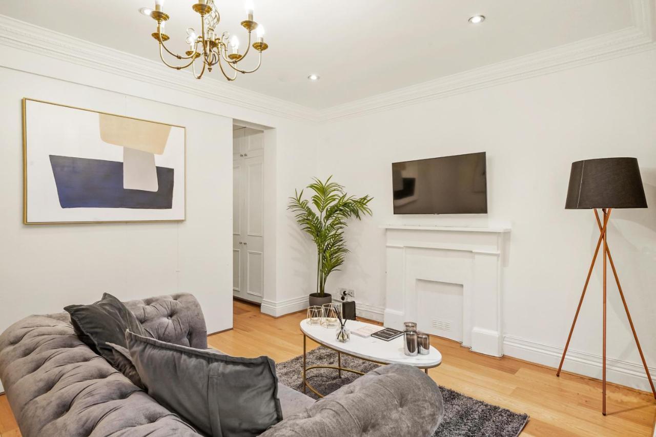 Apartment Rare Knightsbridge Gem By Dena Elite Collection London