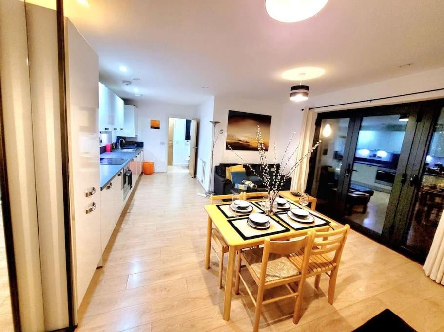 Apartment Battersea Power Station *