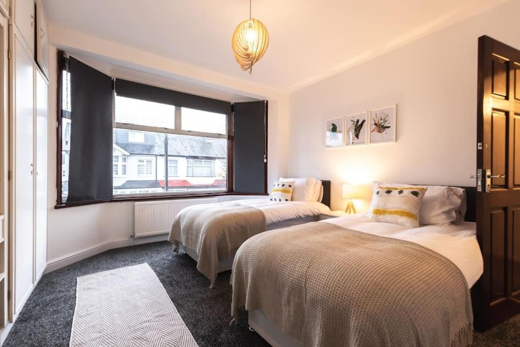 Morganite - 3 Bedroom House Сasa de vacaciones Londres