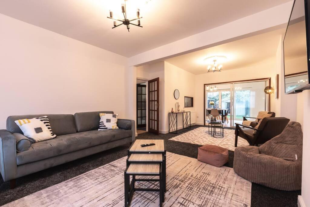 Morganite - 3 Bedroom House Сasa de vacaciones Londres