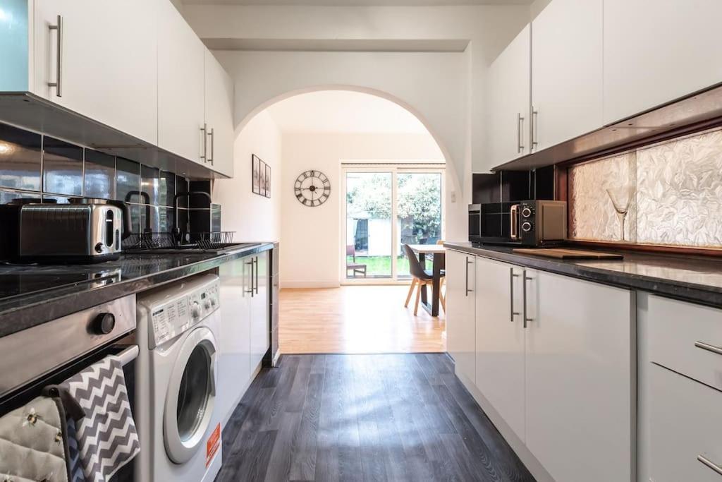 Сasa de vacaciones Morganite - 3 Bedroom House Londres