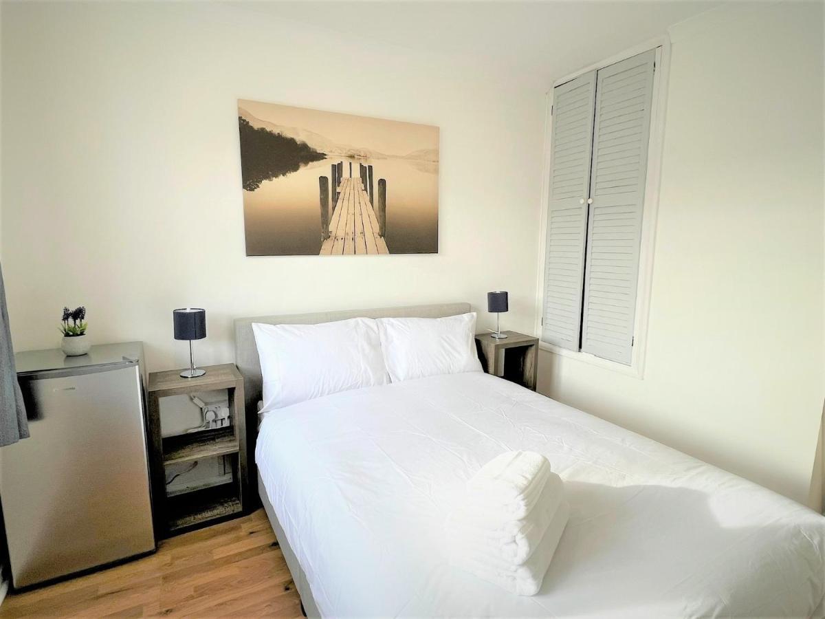 Stepney Comfy Double Bed 14 Pensión Londres