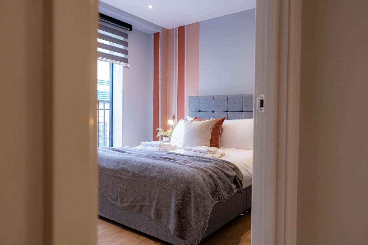 Luxurious Hackney Near Train Station Сasa de vacaciones *