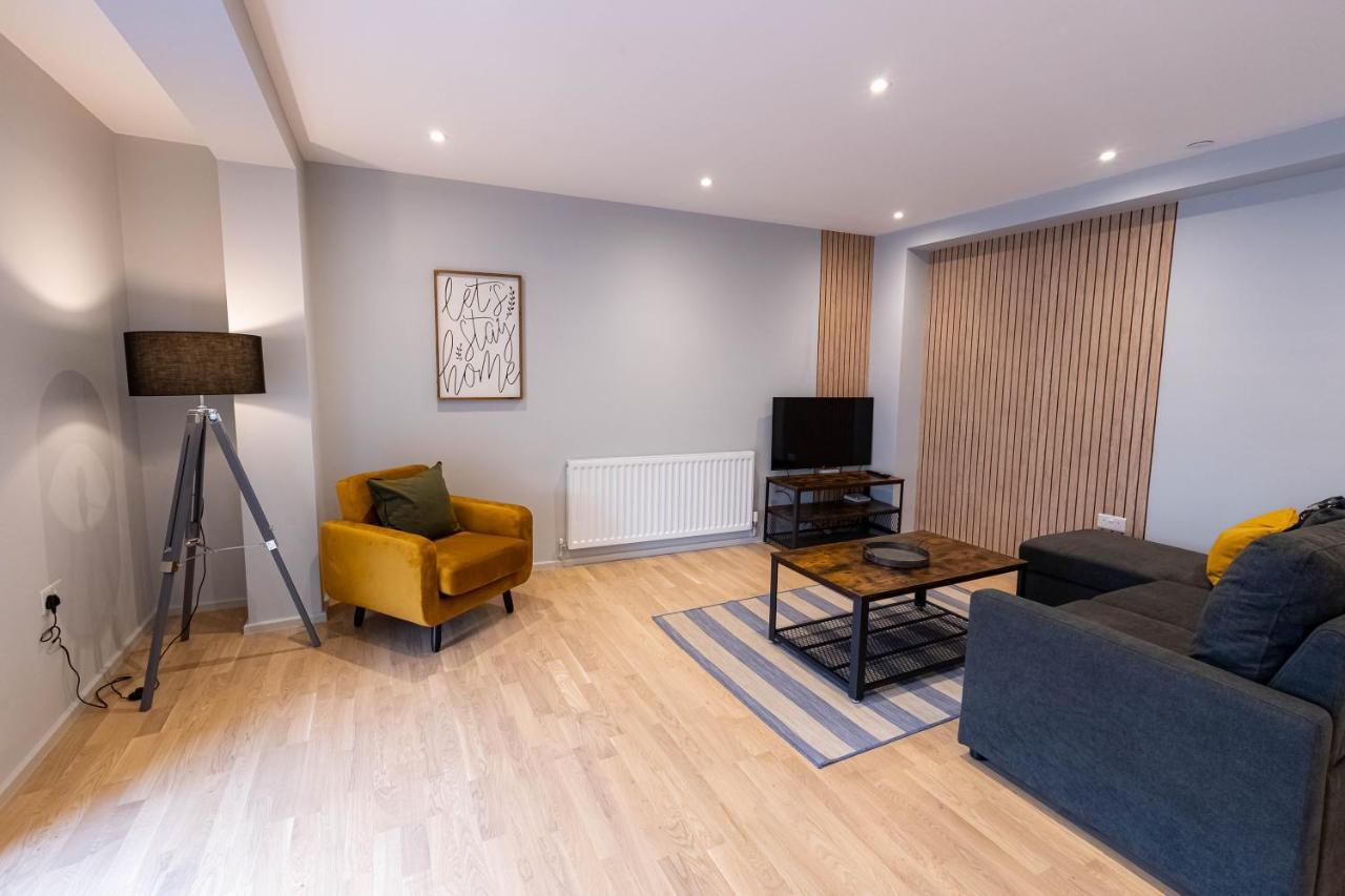 Luxurious Hackney Near Train Station Сasa de vacaciones