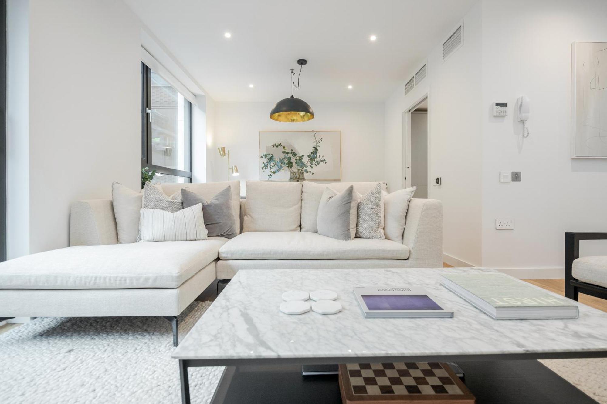 Luxury Mayfair Townhouse With A/c 3br 3ba Casa de Férias *