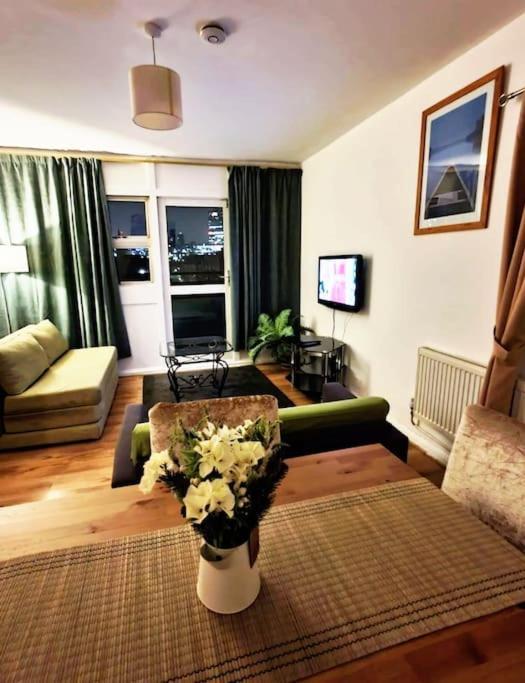 Entire Close To London