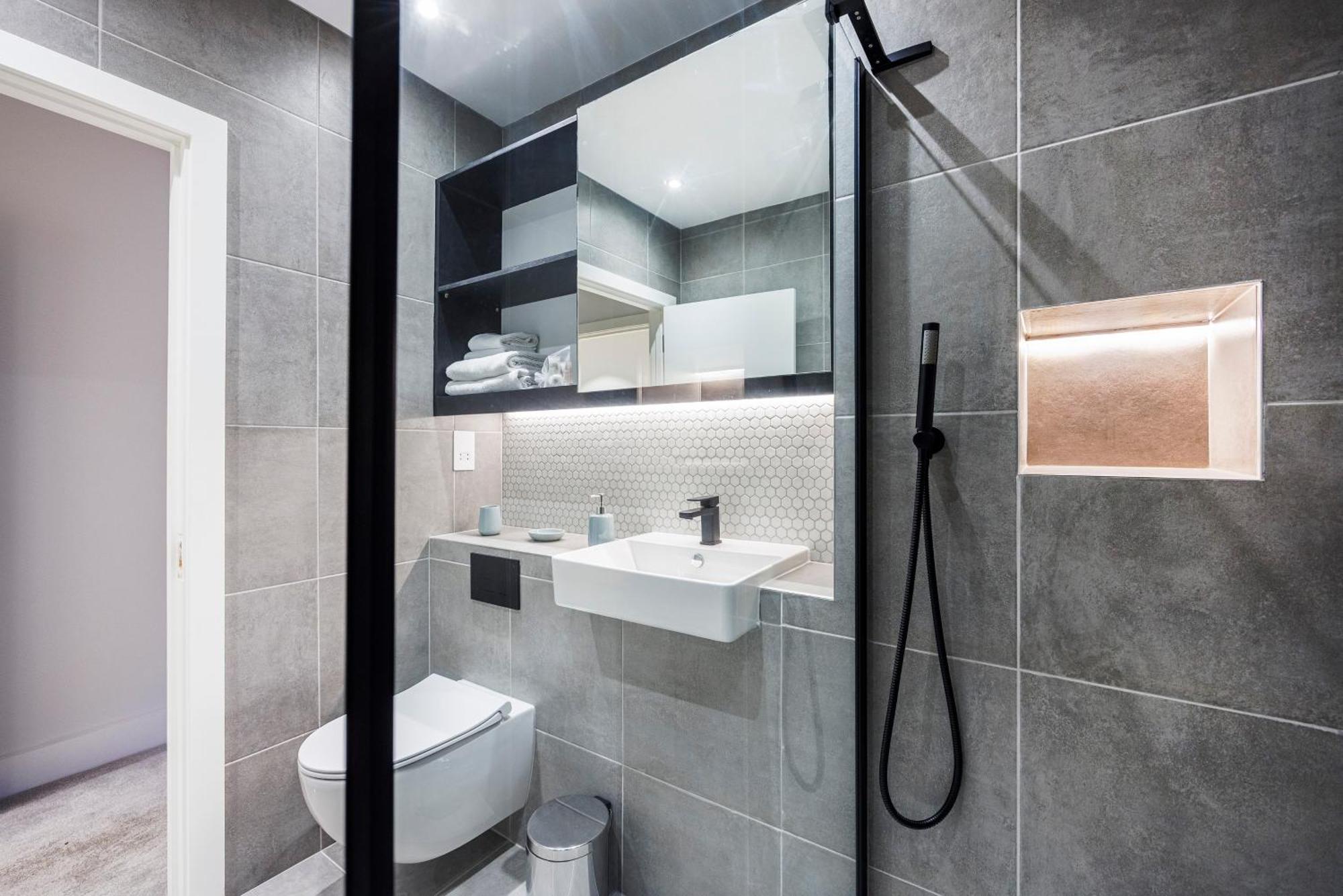 Luxury Spacious 2 Bed Apartment, - Sk Apartamento Londres