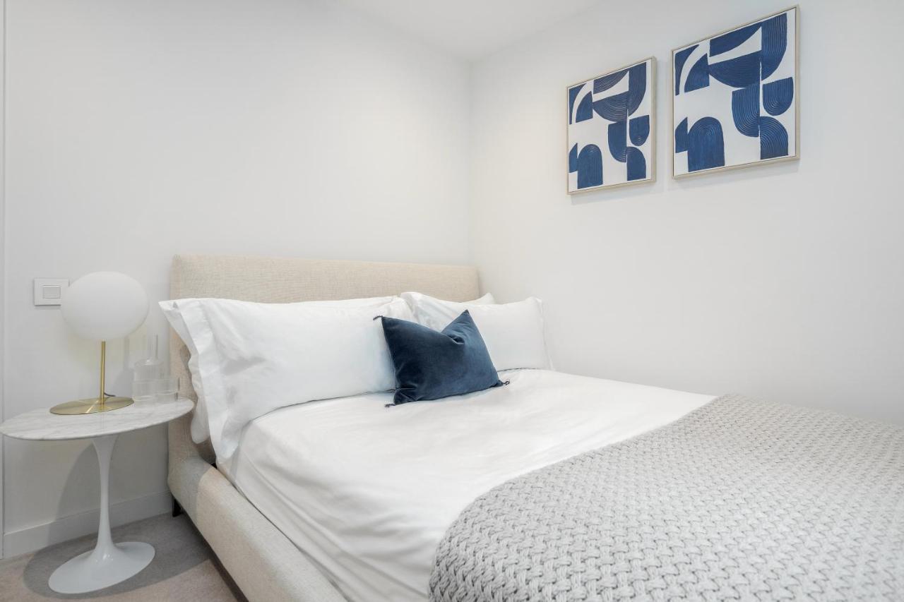 Luxury Mayfair Townhouse With A/c 3br 3ba Ferienhaus *