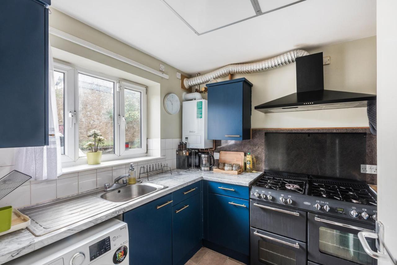 Сasa de vacaciones Spacious 4 Bed House Near Greenwich Londres