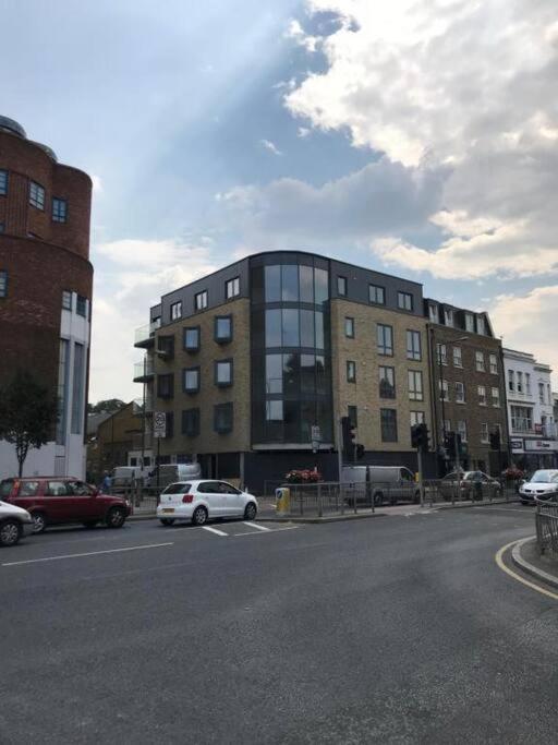 Greenwich Flat: O2, Cutty Sark, Maritime Museum, Thames Path Londres
