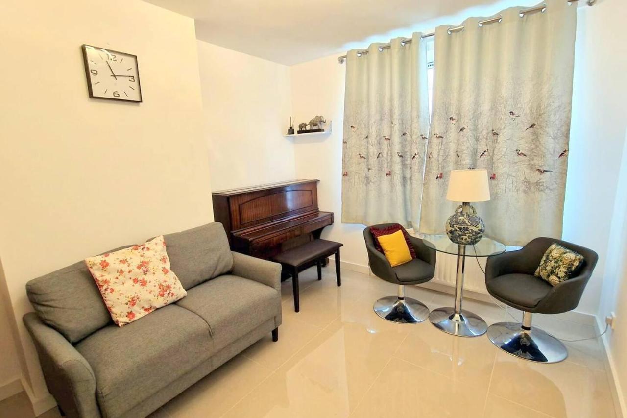 Modern 3-bed House In Surrey Quays Сasa de vacaciones Londres