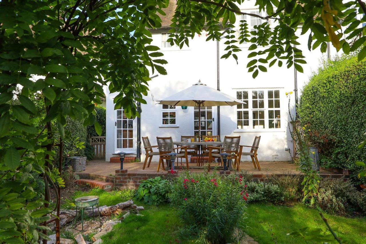 Apartment A North Retreat Cottage, 3 Bed With Garden London