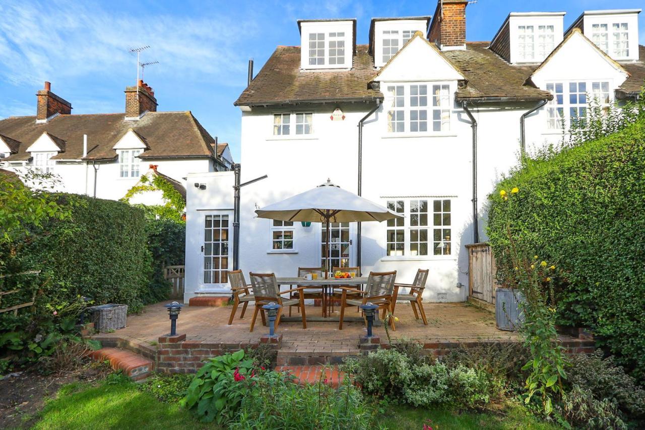 A North Retreat Cottage, 3 Bed With Garden Apartment London